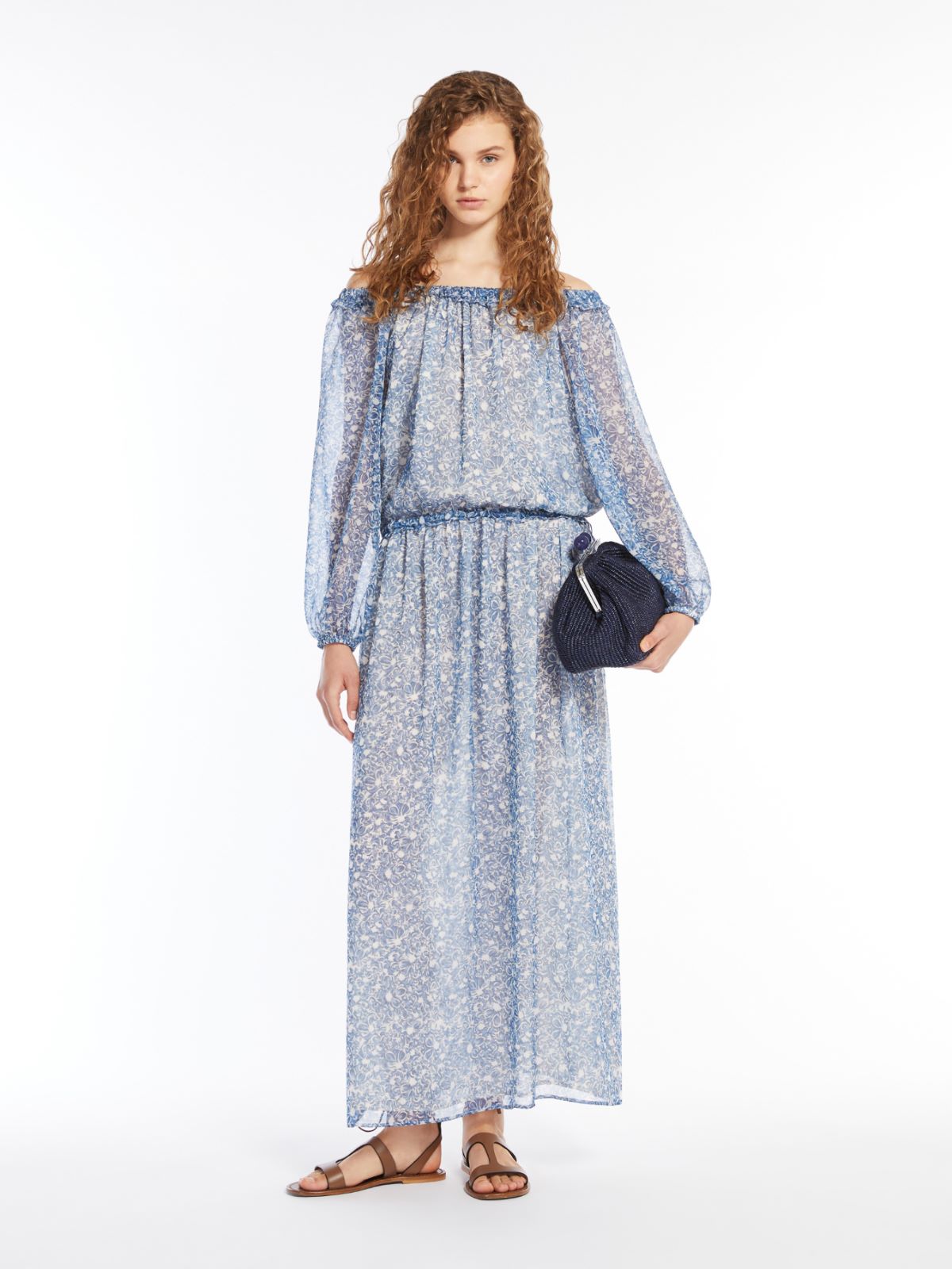 Vestido de georgette con fantasía