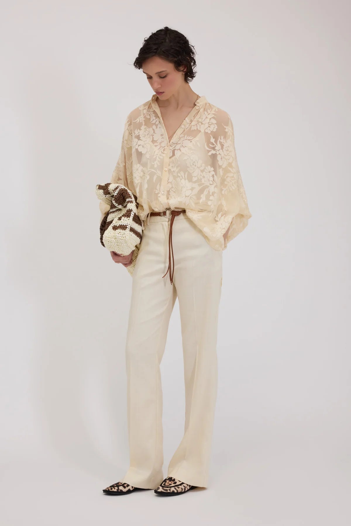 BLUSA HOLGADA DE SATÉN CON FLORES