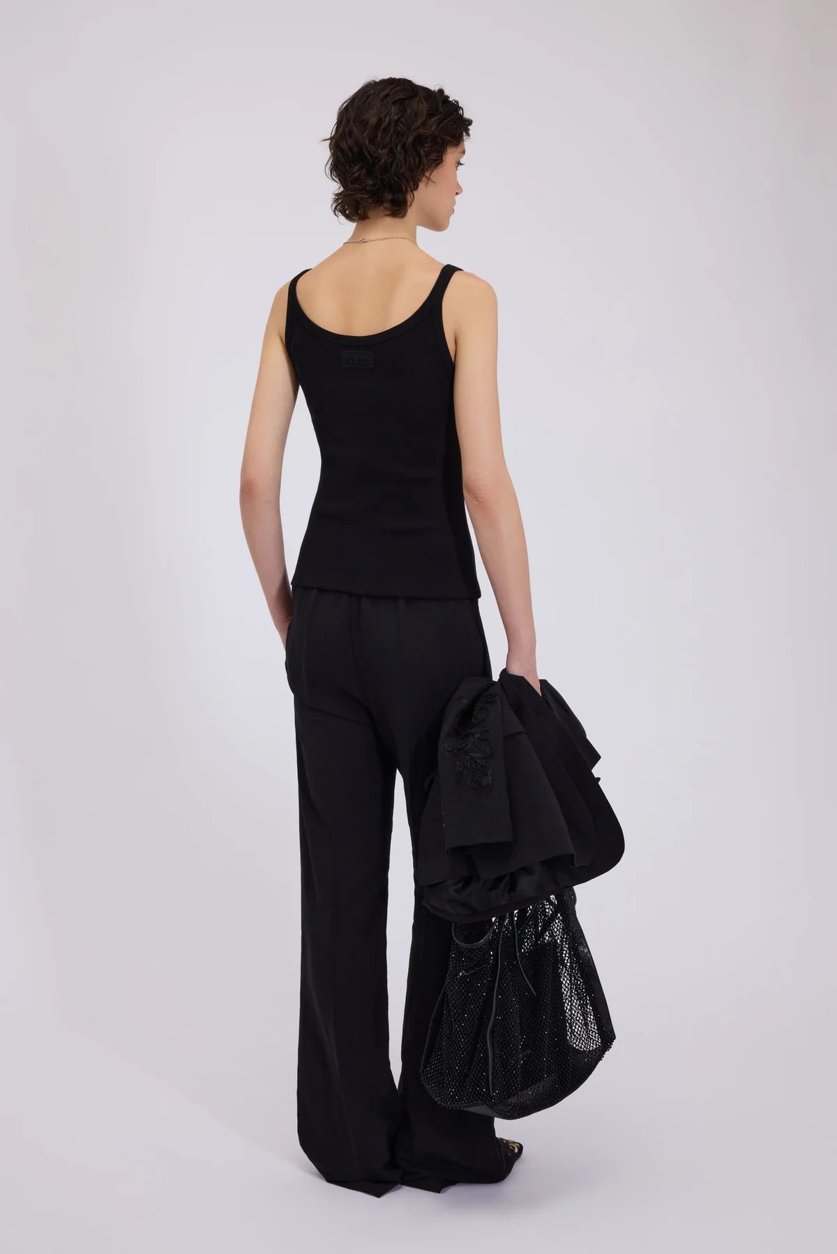 CAMISETA DE TIRANTES ACANALADA CON BORDADO CORNELY