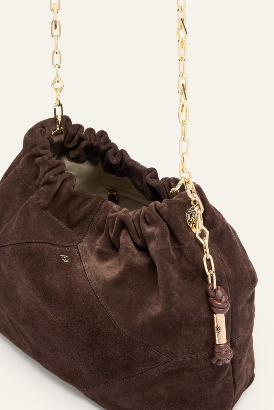 Bolso June ante ba&sh