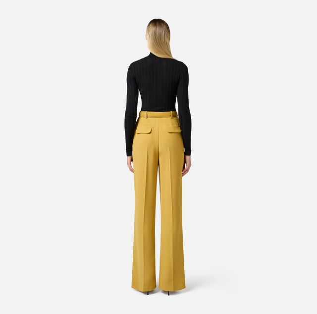 Pantalón de crepé ligero con cinturón