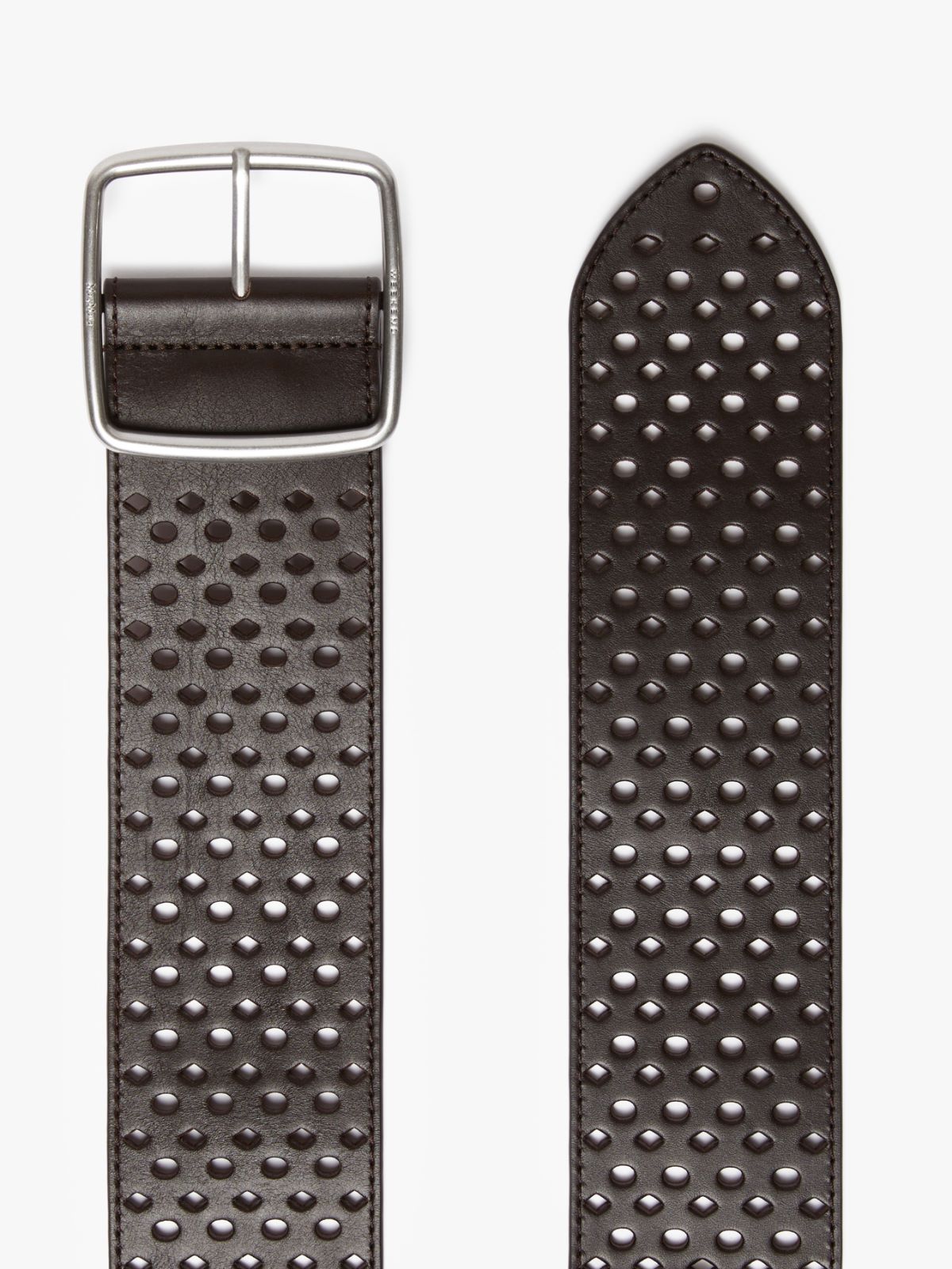 Cinturón de cuero perforado