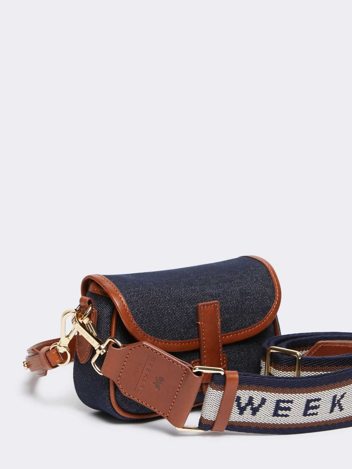 Bolso bandolera pequeño de piel y denim- azul china