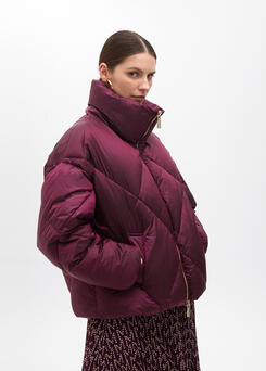 Anorak midi metalizado burdeos