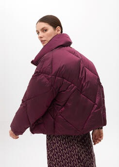 Anorak midi metalizado burdeos