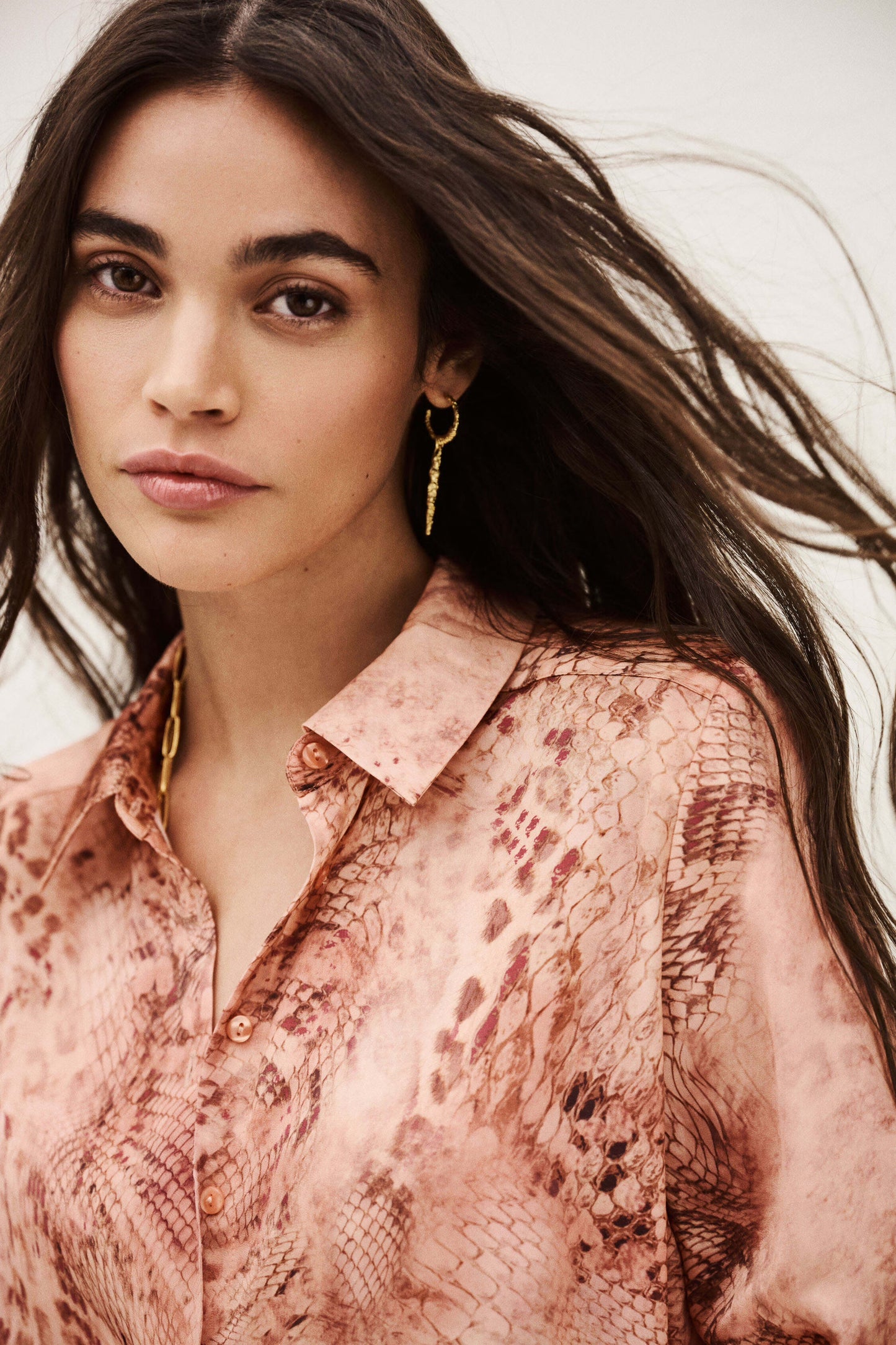 Cornelia camisa-rosa