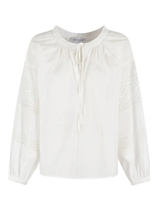 Blusa con detalle bordados mangas
