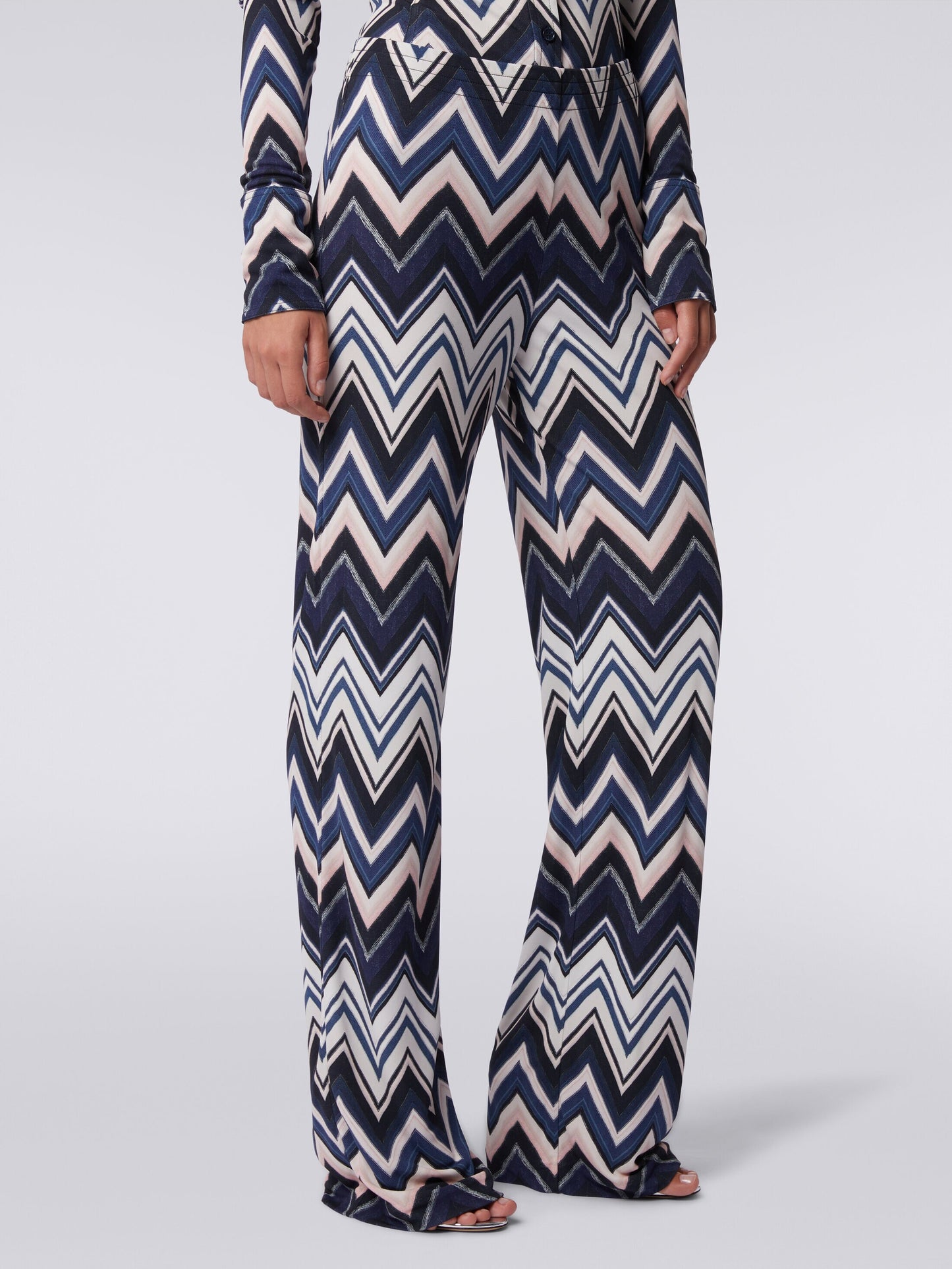 Pantalones de viscosa con estampado zigzag