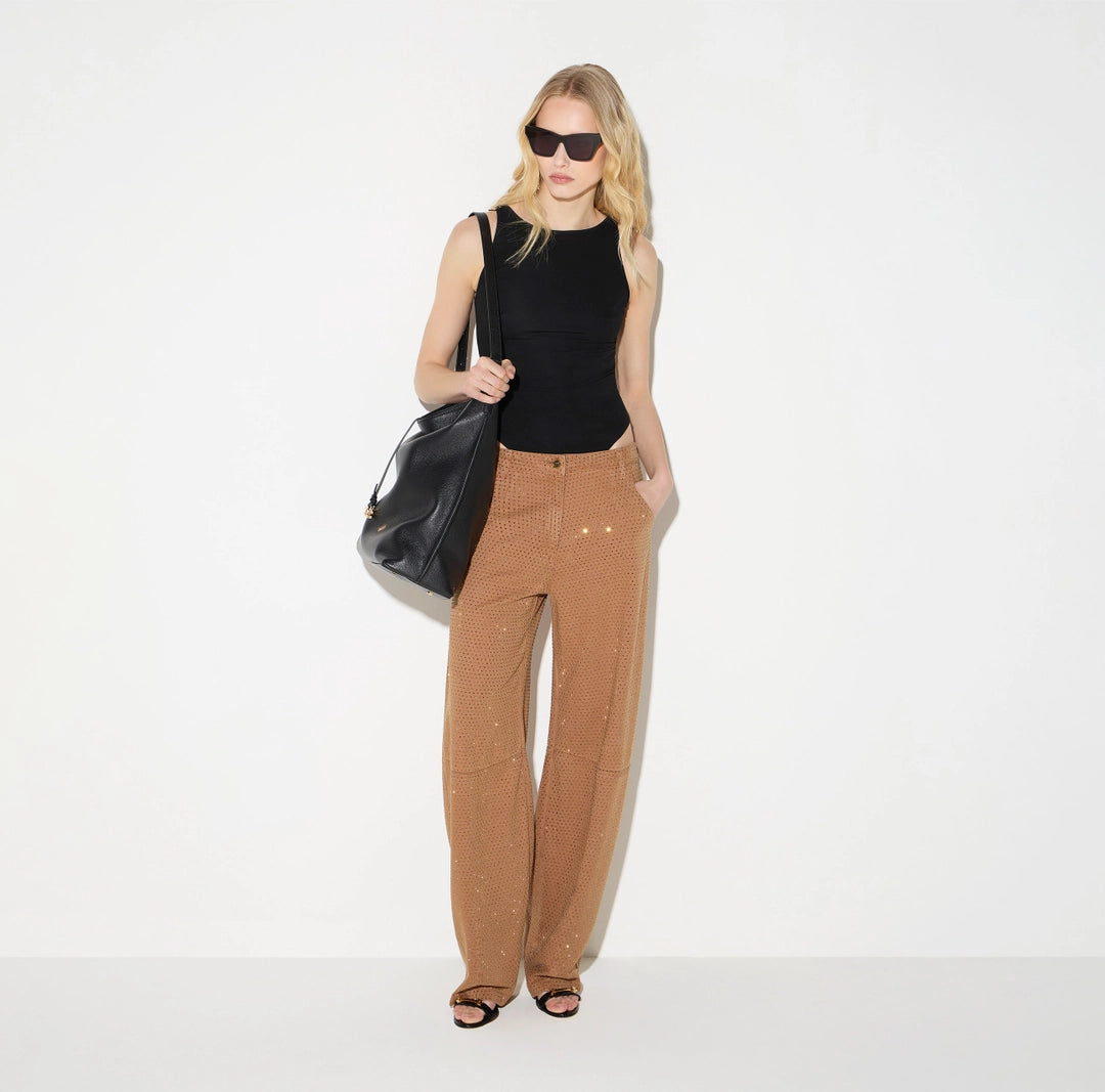 Pantalón denim de línea globo con estrás