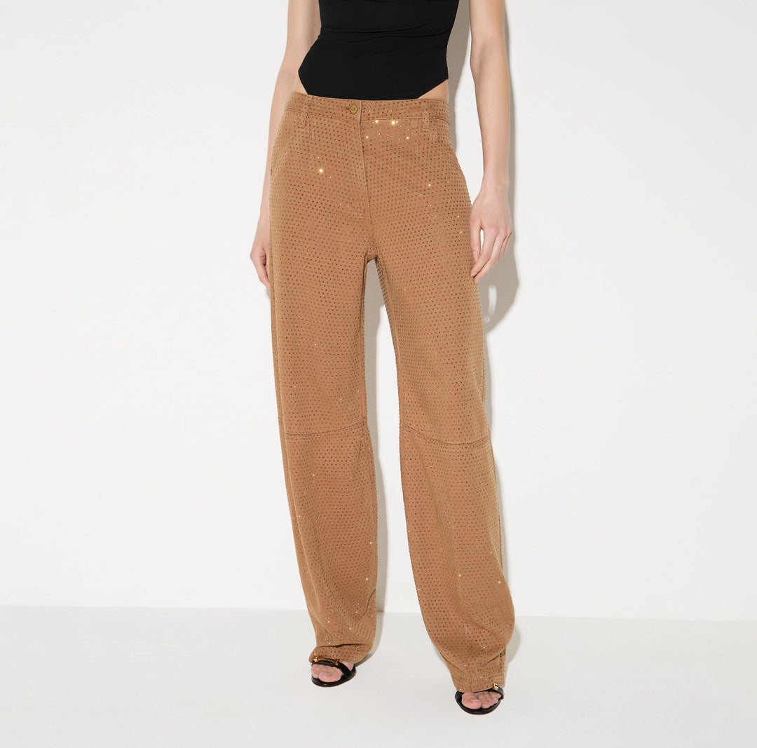 Pantalón denim de línea globo con estrás