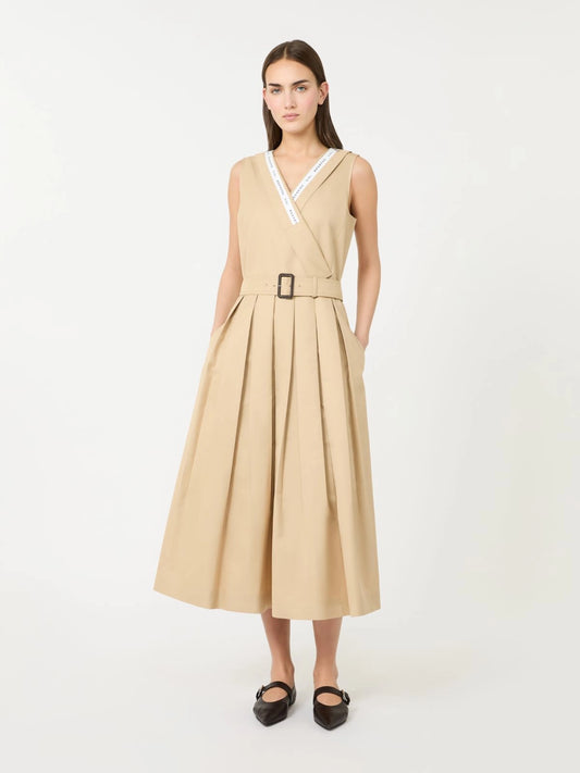 Vestido de gabardina impermeable-beige