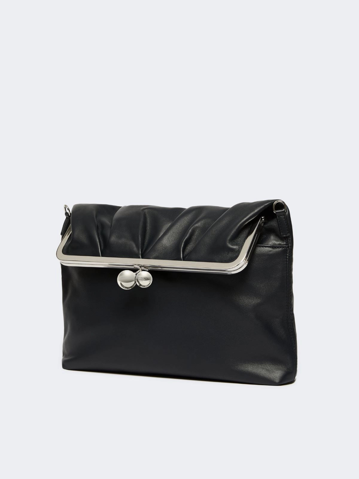 Bolso tipo sobre Pasticcino de piel napa brillante - ULTRAMARINO